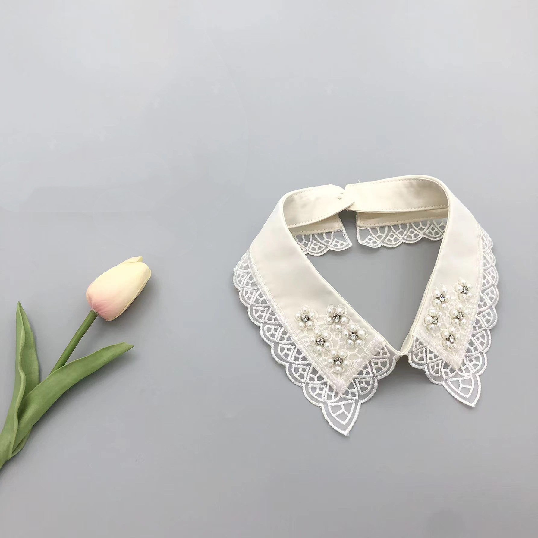 Genke hilo bordado a juego super suave satén retro dobladillo a juego falso collar pequeño artículo