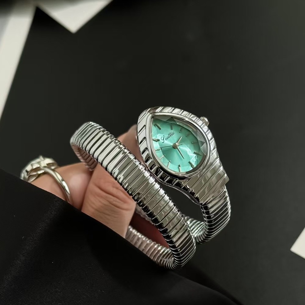 Manufacturer Supplies Scottie Shigao 9761 Watch Snake Head Winding Elastic Unique Snake Watch Women's Quartz
