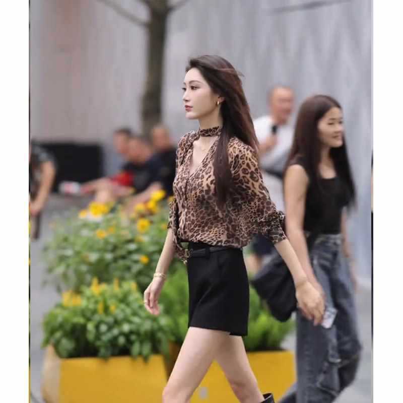 여름 자외선 차단 셔츠 레오파드 프린트 v 넥 긴팔 쉬폰 셔츠 여성 순수한 욕망 중간 길이 허리 셔츠 탑