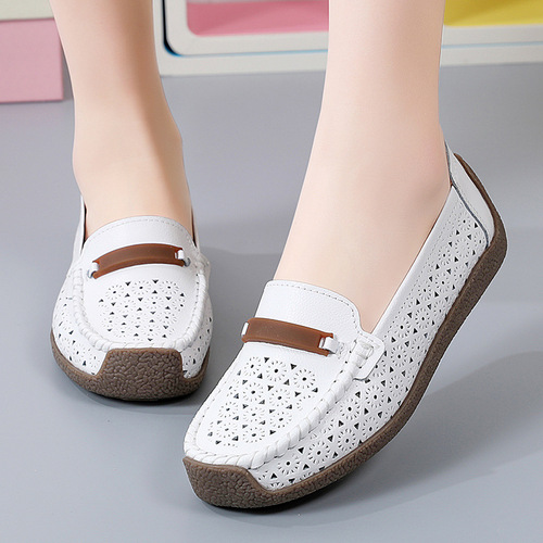 Spring and summer large size soft sole mother's shoes cowhide bean shoes women's casual shoes flat nurse shoes single shoes women's work shoes