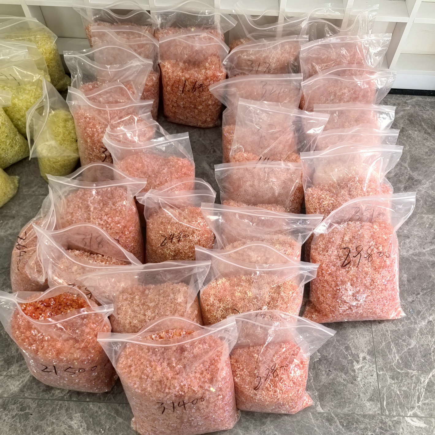 蝴蝶结飘带美甲饰品批发创意设计产业园区设计师设计元素原材料0