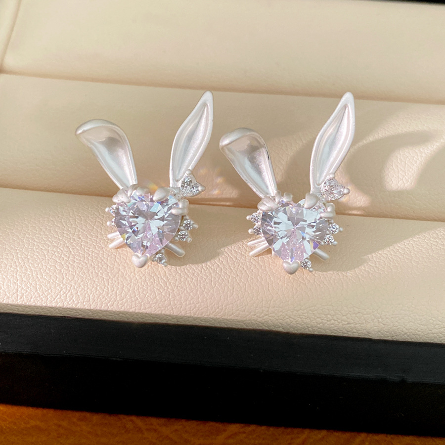 Aguja de plata zircon goteando aceite conejo amor pernos lindos niños estilo de moda pendientes ligero lujo conjunto de joyas de alta calidad