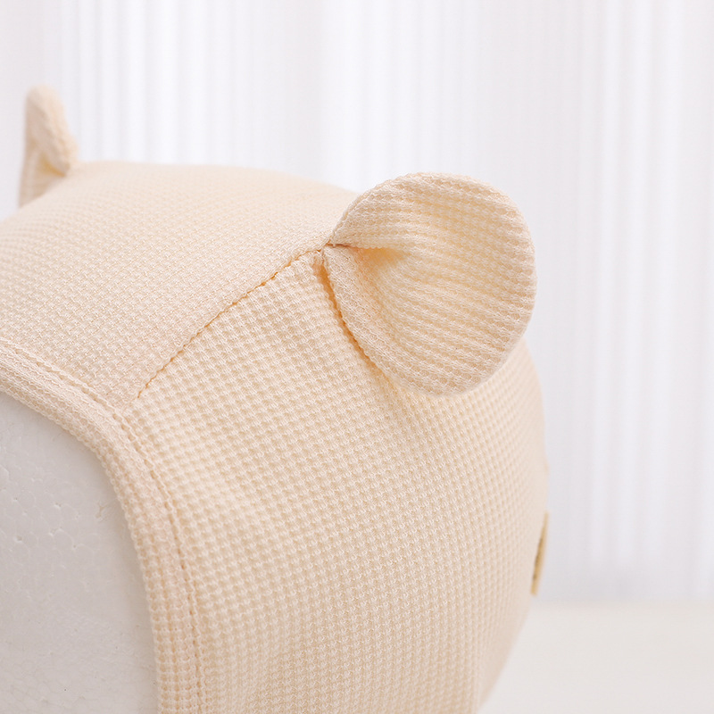 Sombreros para bebés primavera y otoño pequeños meses bebés simple sombrero de protector de orejas de color sólido lindo estilo de orejas gorra de algodón