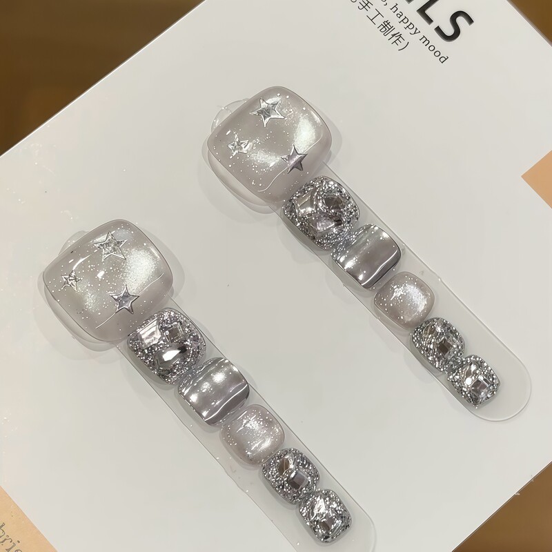 Purely Handmade Cool Silver-Gray Cat-Eye Star Rhinestone Wearable Nail Tips, High-End Sparkling Ins-Style Nail Stickers