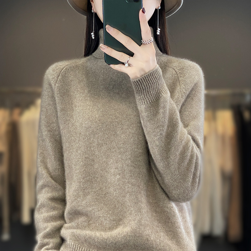秋冬の新型高襟ウールの底のシャツは肩の長袖のセーターの女性の頭の上着の底のシャツを厚く挿します。|undefined