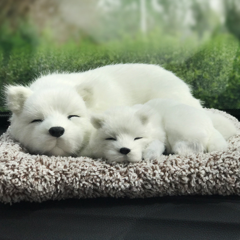 Decoraciones de automóviles adornos adorables accesorios de automóviles en línea nuevos animales de dibujos animados de perros simulados