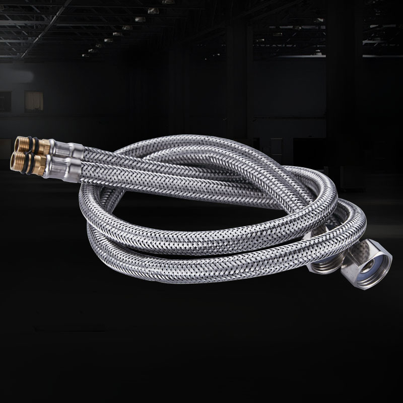 Tubo de entrada del grifo a prueba de explosiones de acero inoxidable Universal 4 puntos de fuelle engrosado tubo de cabeza única accesorios de baño al por mayor