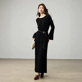 女式针织衫;毛衣;时尚休闲套装