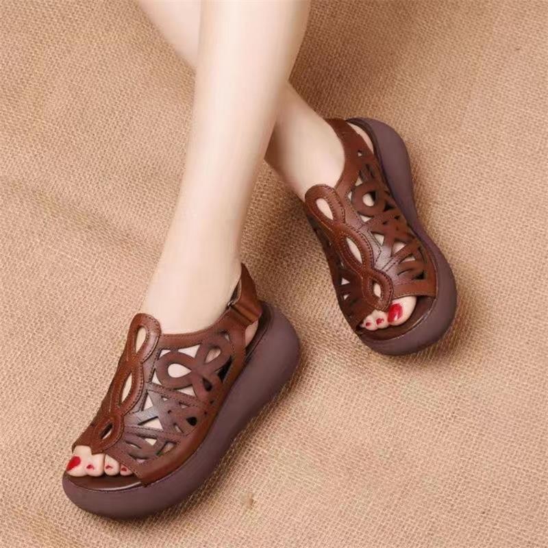 Verano nuevo estilo retro sandalias huecas mujer plataforma plataforma madre boca de pez zapatos cuña estilo étnico zapatos de mujer de mediana edad y ancianos
