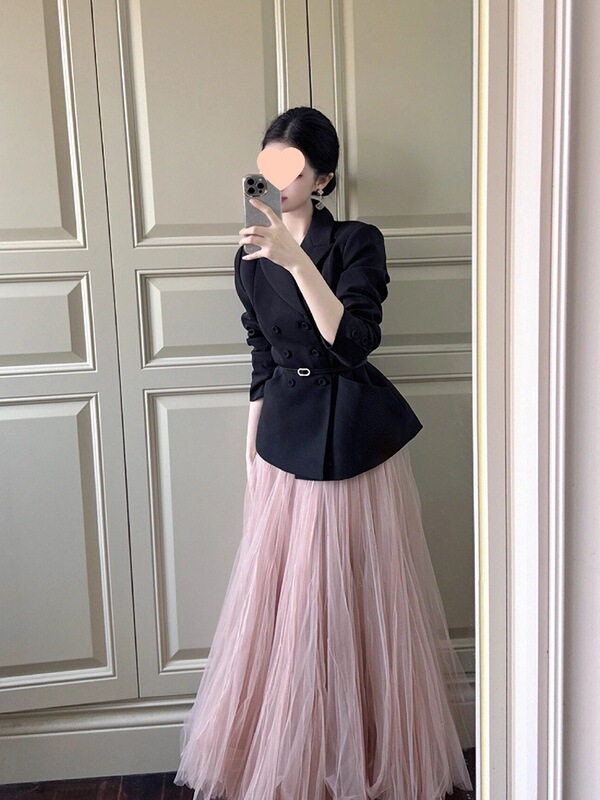 盐系轻熟御姐气质女神范设计感轻职场黑色外套半身裙两件套装女春|undefined