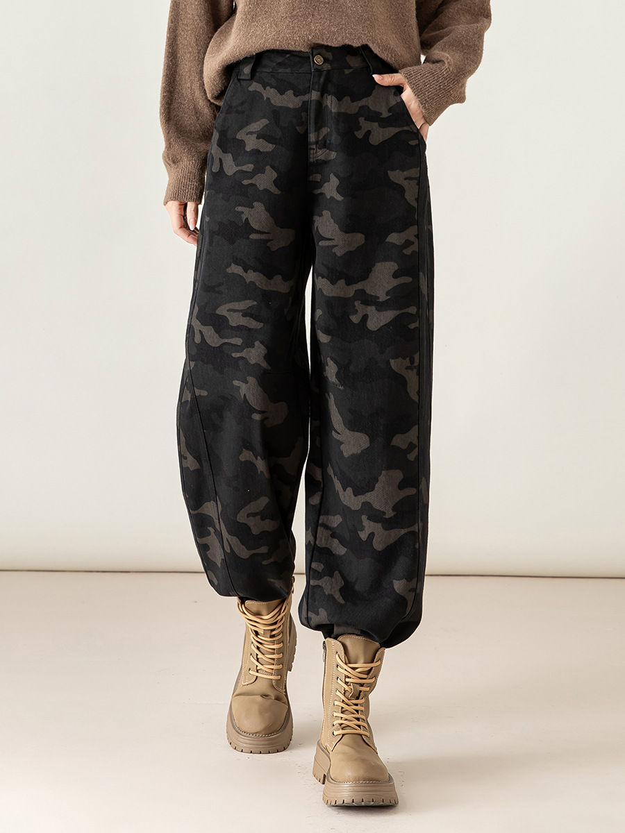 Quần jean nữ ống rộng phong cách Mỹ retro họa tiết ngụy trang — ngụy trang