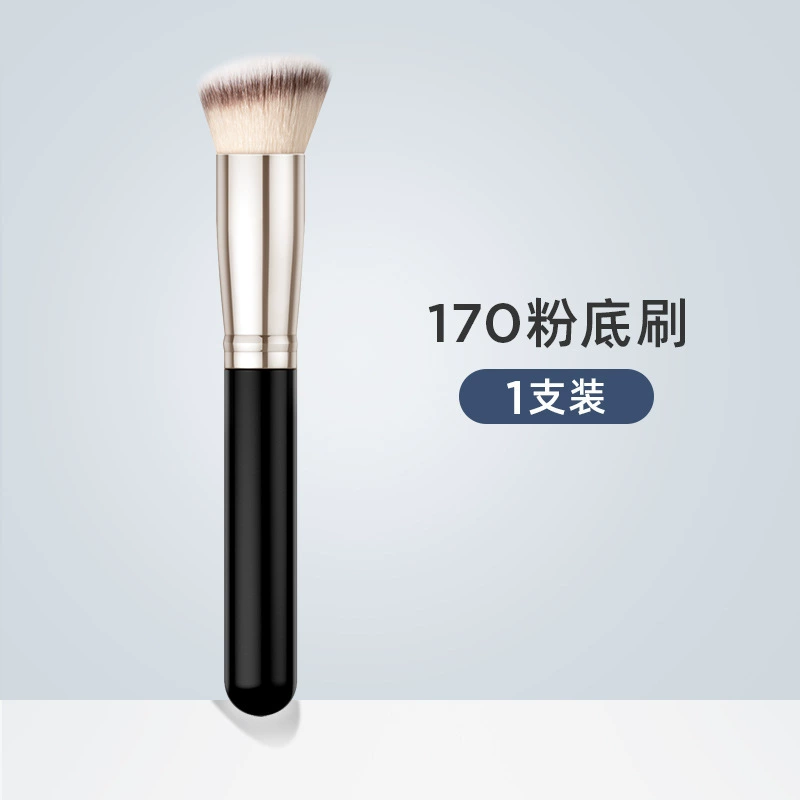 Кисть для макияжа пони 170 270 370 — angled foundation, slanted round & small concealer heads