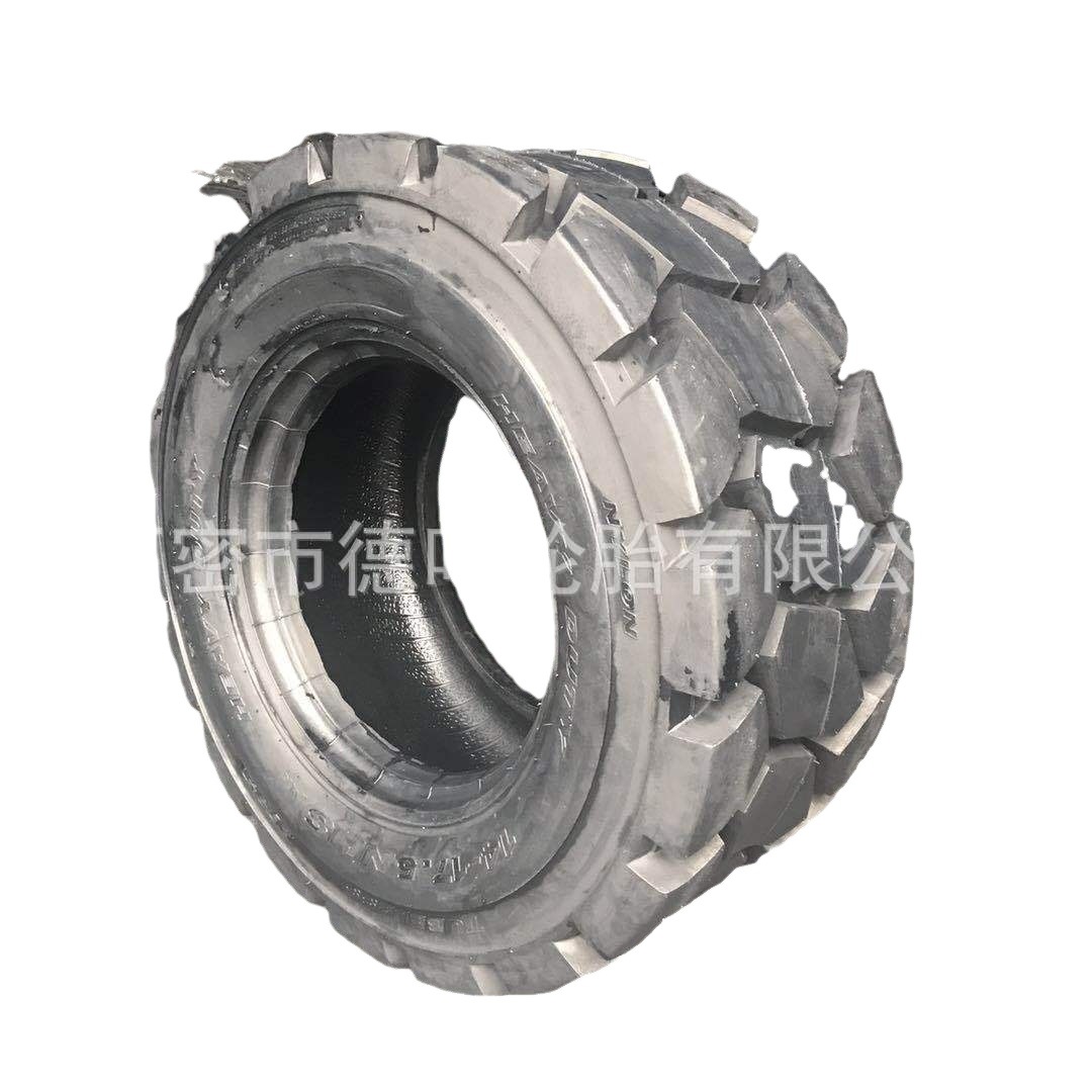 Los fabricantes suministran SKID STEER cargador neumático 14-17.5 barredora pequeño cargador de neumáticos