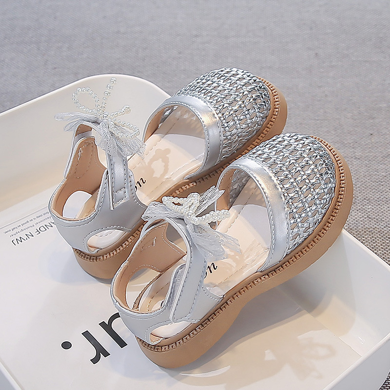 Sandálias para niñas 2026 verano nuevo niño de tamaño mediano zapato de princesa zapatos niños huecos zapatos casuales trenzados image 5