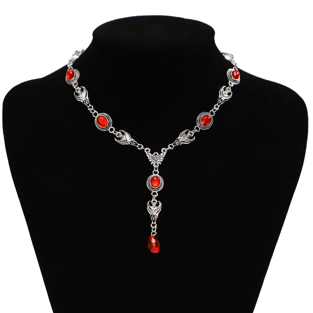 Collar halloween murciélago con flecos y gotas de sangre_voghion.com