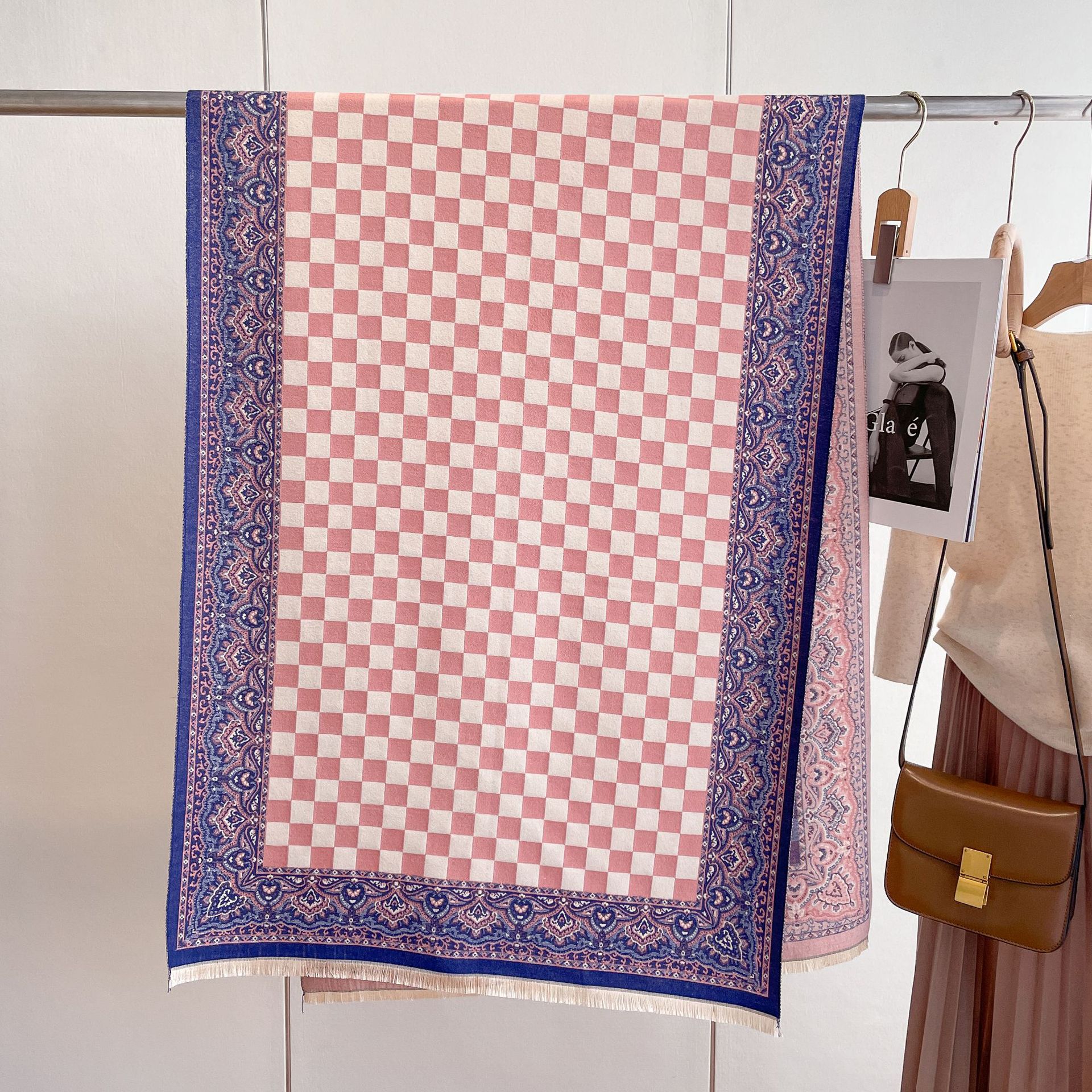 Comercio exterior transfronterizo Otoño e Invierno Nueva bufanda de Cachemira para mujer versátil simple a cuadros de doble cara chal cálido bufanda engrosada