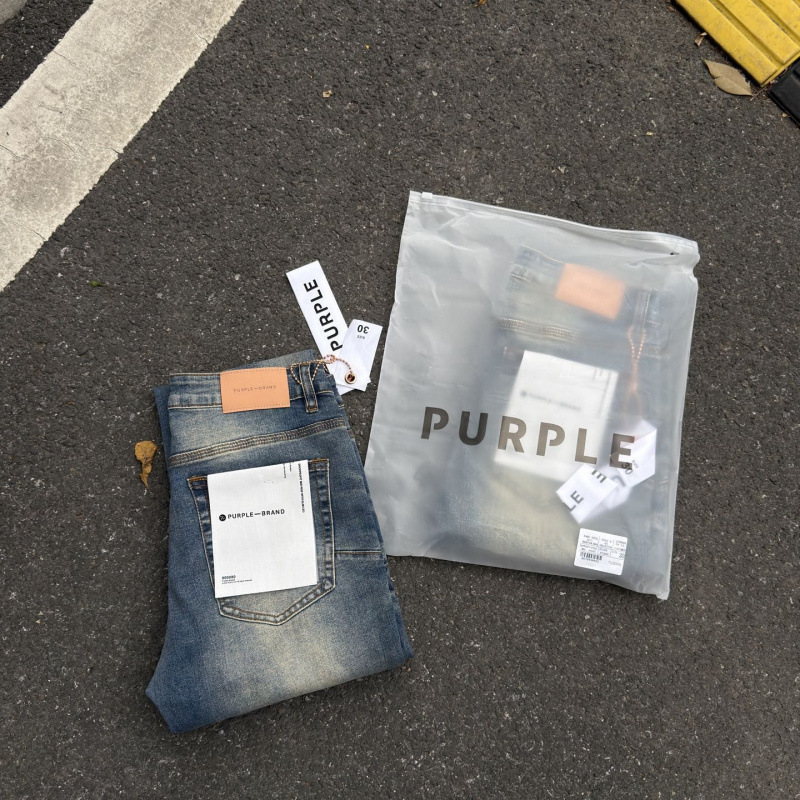 High-End Version of Purple Brand Washed and Distressed Fabric Flared Jeans with a Vintage Look, Unisex Style High-End Version of Purple Brand Washed and Distressed Fabric Flared Jeans with a Vintage Look, Unisex Style