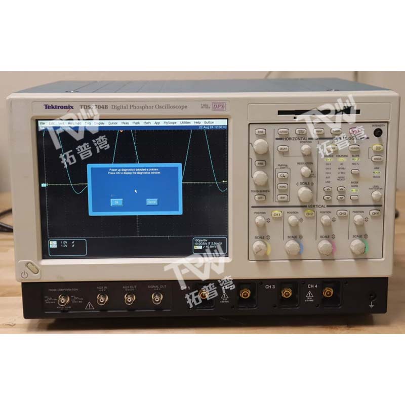 Tektronix 泰克 TDS7704B 四通道 数字示波器 7 GHz 20GS/s