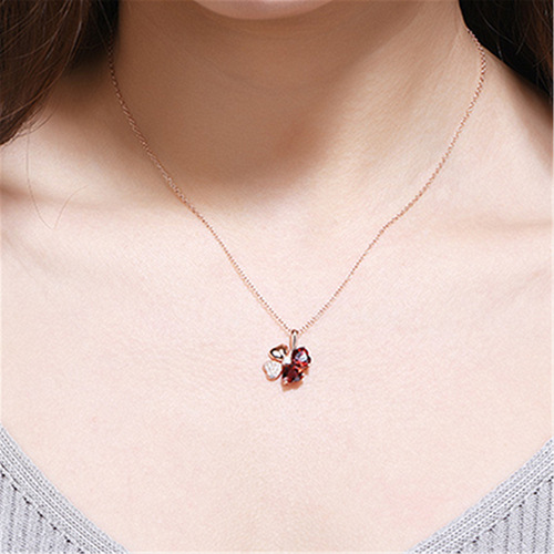 Korean Lucky Clover Necklace with Natural Stones, Four-Leaf Clover, Garnet Pendant, Red Crystal Necklace for Women, Lockchain Jewelry Accessory