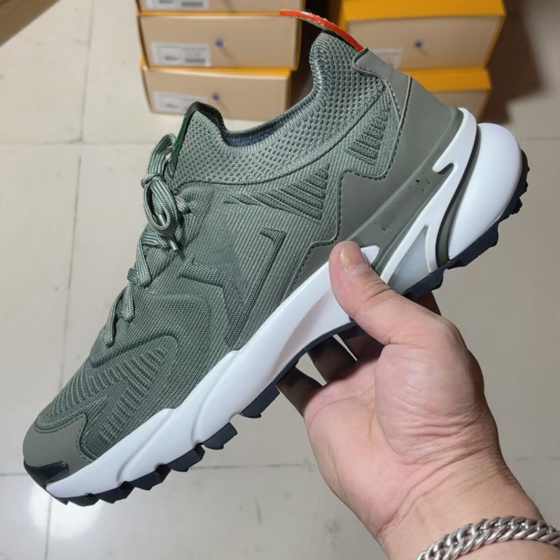 2025年秋季新款男士运动休闲鞋网纱透气平底厚底小白鞋老爹鞋