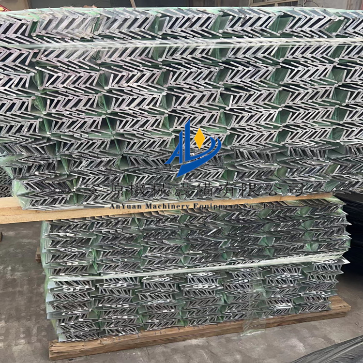 304不锈钢夹持器   防溢裙板专用夹持器 角铝 裙板用角铝