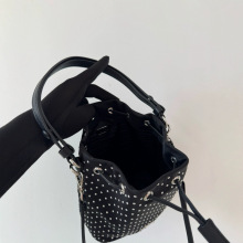 P���¿�r��Ů���C荝M������ĸ���μ�б�����������1BE067