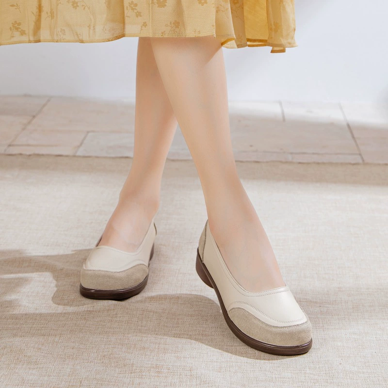 Новые кожаные туфли для женщин среднего и старшего возраста, туфли для мам, плоские слипоны, нескользящие лоферы, женские туфли с круглым носком
