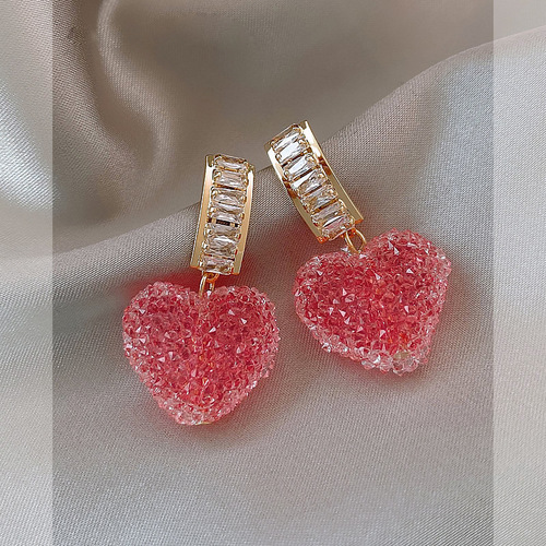 Sweet love gummy earrings for women  new fashion light luxury niche high-end earrings temperament cute earrings