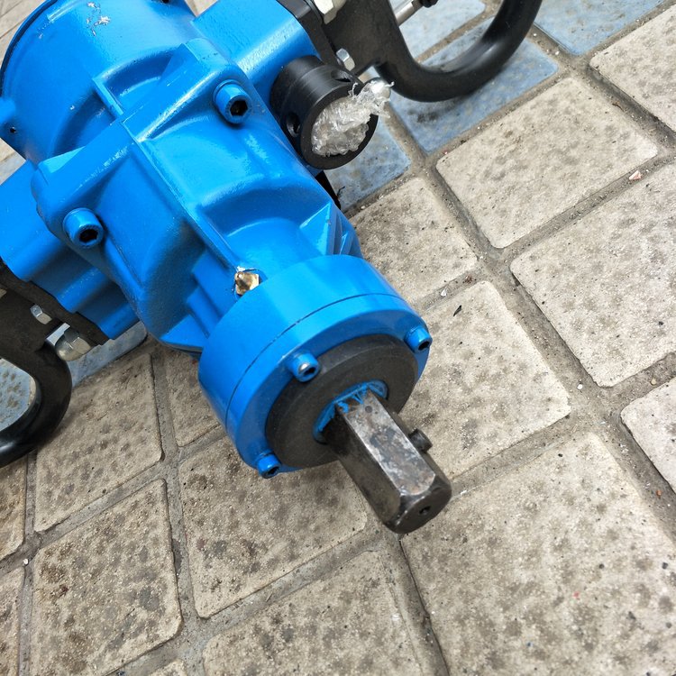 ZQSJ手持式气动锚杆钻机防突螺旋钻杆架柱支撑钻机矿用探水大功率