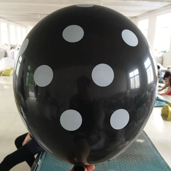 Black white dot
