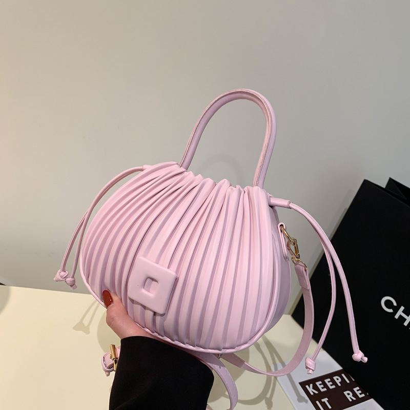 2024 Borsa dal design di nuova nicchia per la borsa a secchiello pieghettata di fascia alta primaverile da donna Borsa a tracolla singola versatile_voghion.com