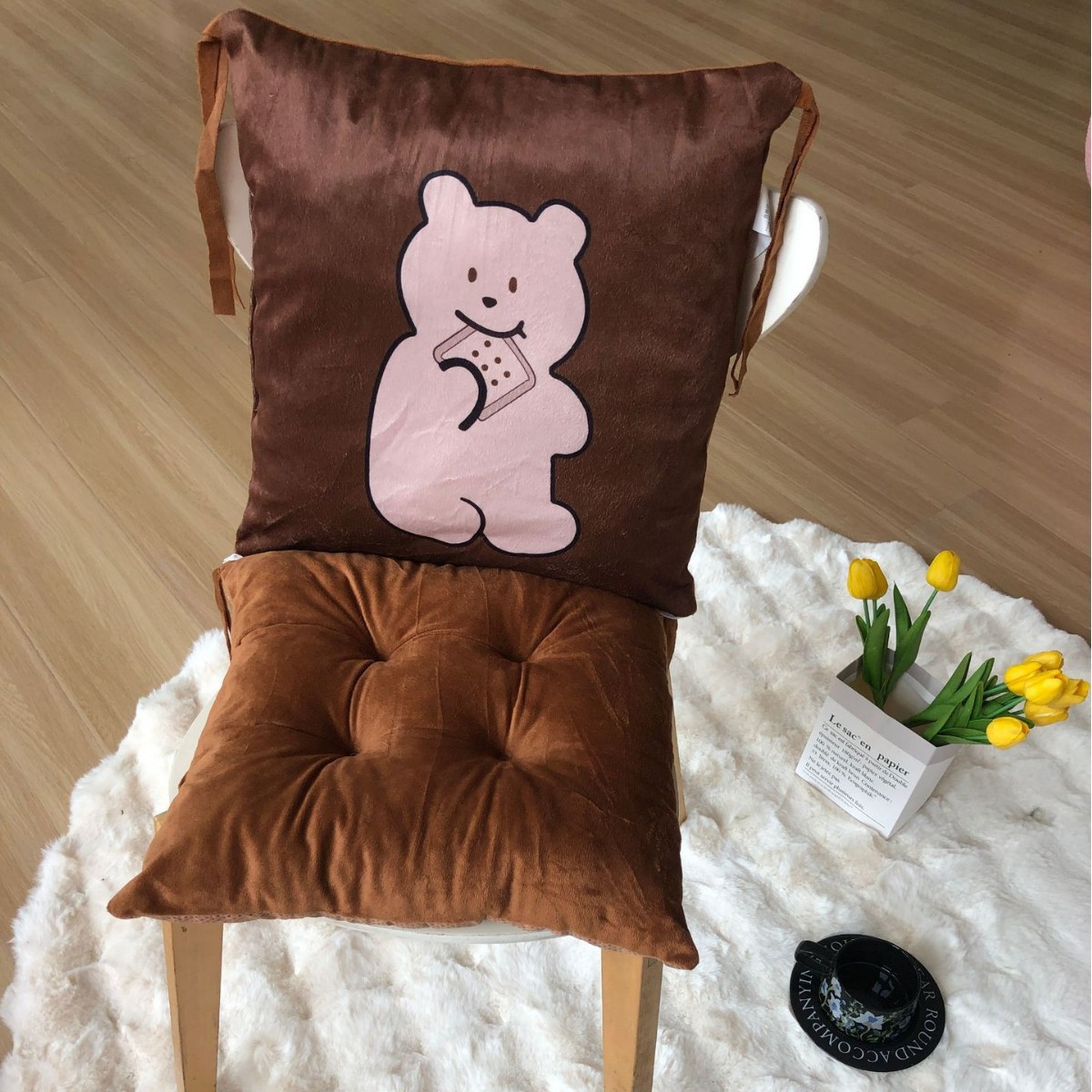 갈색 귀여운 곰