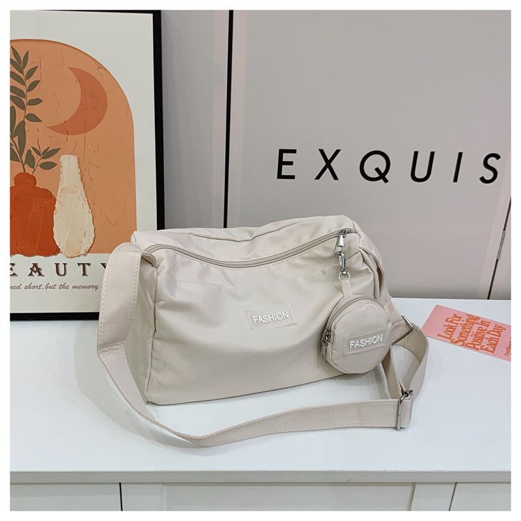Large Capacity Women's Shoulder Bag Nylon Crossbody Work Bag_voghion.com
