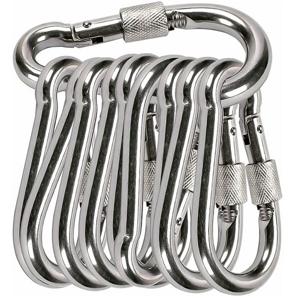 travel lock outside climbing