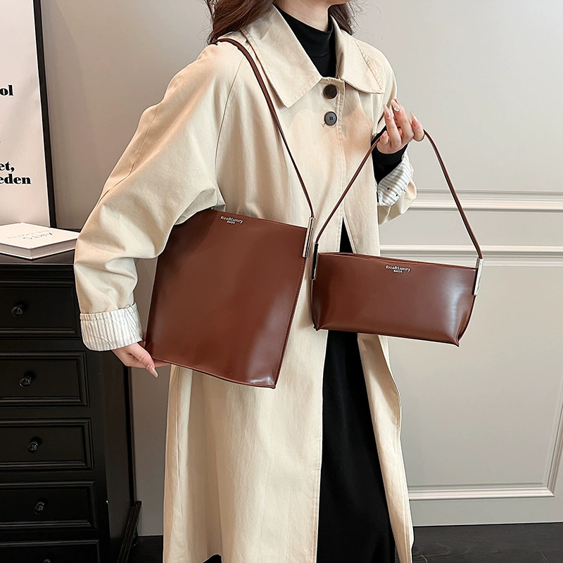 Winter shoulder bag, small design one-shoulder bag, 2023, Korean style, South Korea