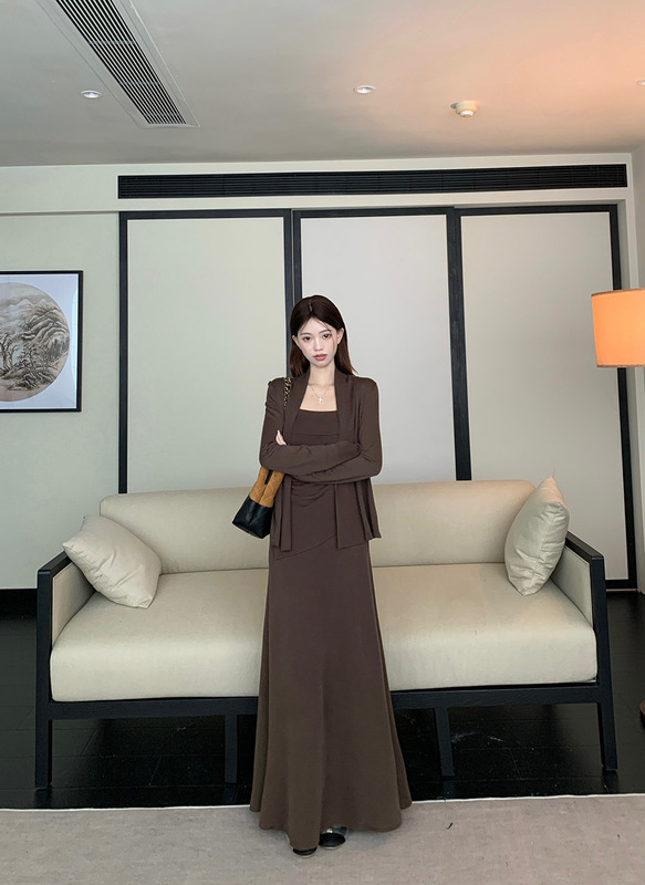 温柔风抹胸褶皱背心长袖开衫外套高腰半身裙女2025秋季新款套装潮|undefined