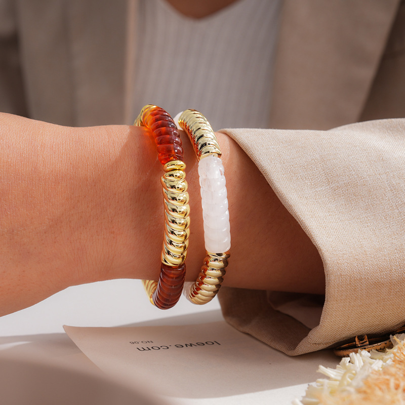 Acrylic Threaded Stitching Bracelet, Cross-Border European and American Retro Niche Design, Versatile Bracelet, Light Luxury and High-End Feel Jewelry Acrylic Threaded Stitching Bracelet, Cross-Border European and American Retro Niche Design, Versatile Bracelet, Light Luxury and High-End Feel Jewelry