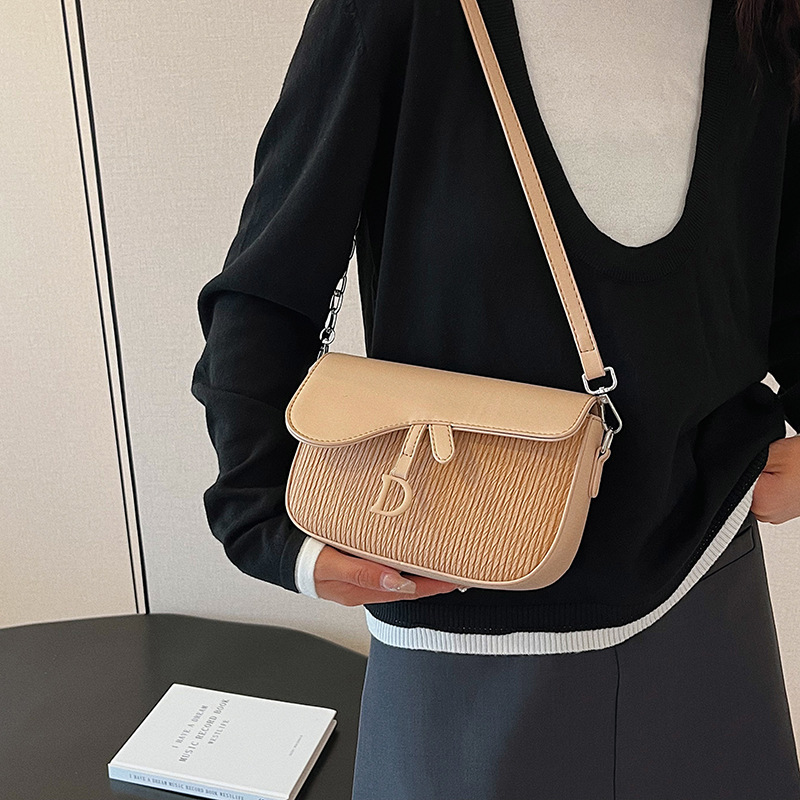 Bags Niche Design Women's Spring Saddle Bag High-End Large-Capacity Work Commuting Shoulder Crossbody Armpit Bag