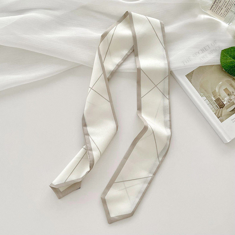Khaki lines