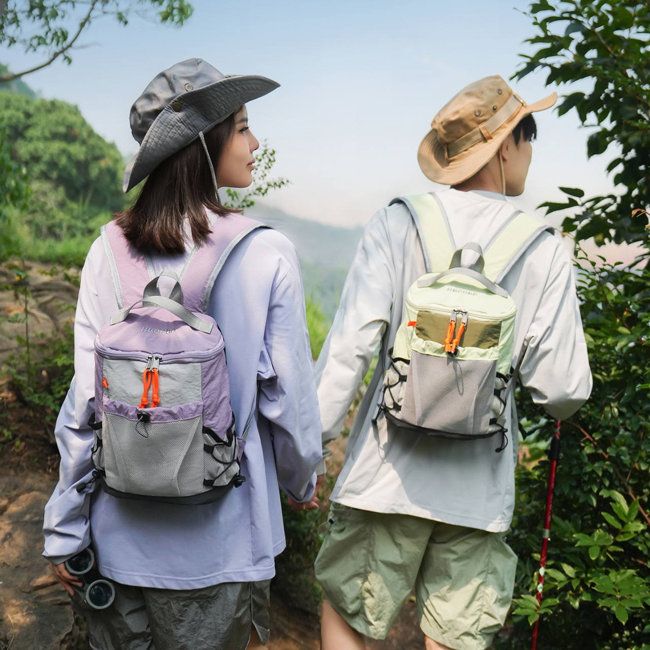 Outdoor sports hiking backpack for women, large-capacity casual Korean-style student school bag, lightweight travel backpack