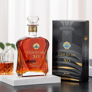 ����ԭƿԭ�b�M�������Ʒ����XO���m��40��700ml�̄��þƶY���b