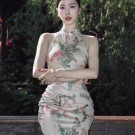 韩系复古时尚慵懒一整套针织格纹毛衣露背灰色外套开衫连衣裙套装