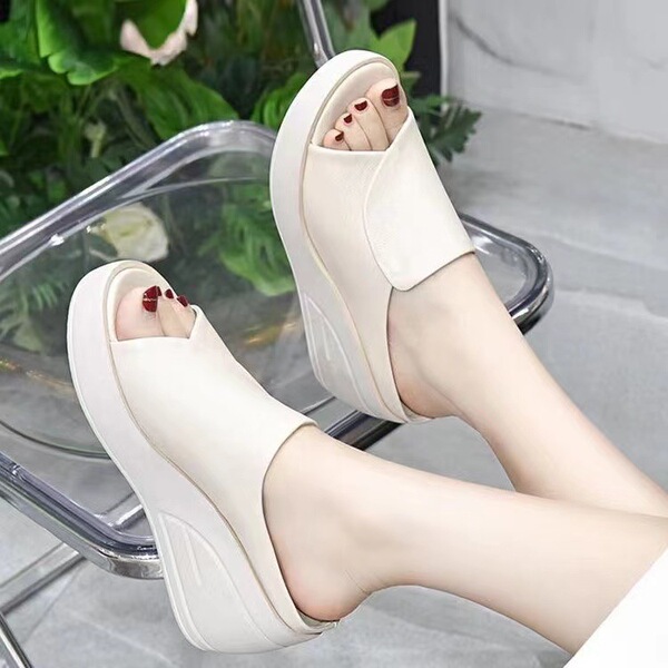 Sandals platform made of soft leather