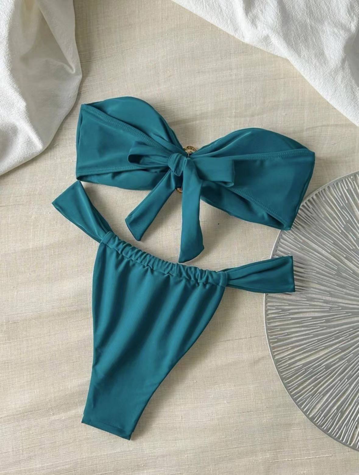 Dames bikini set metallic met ring detail bandeau high-cut_voghion.com
