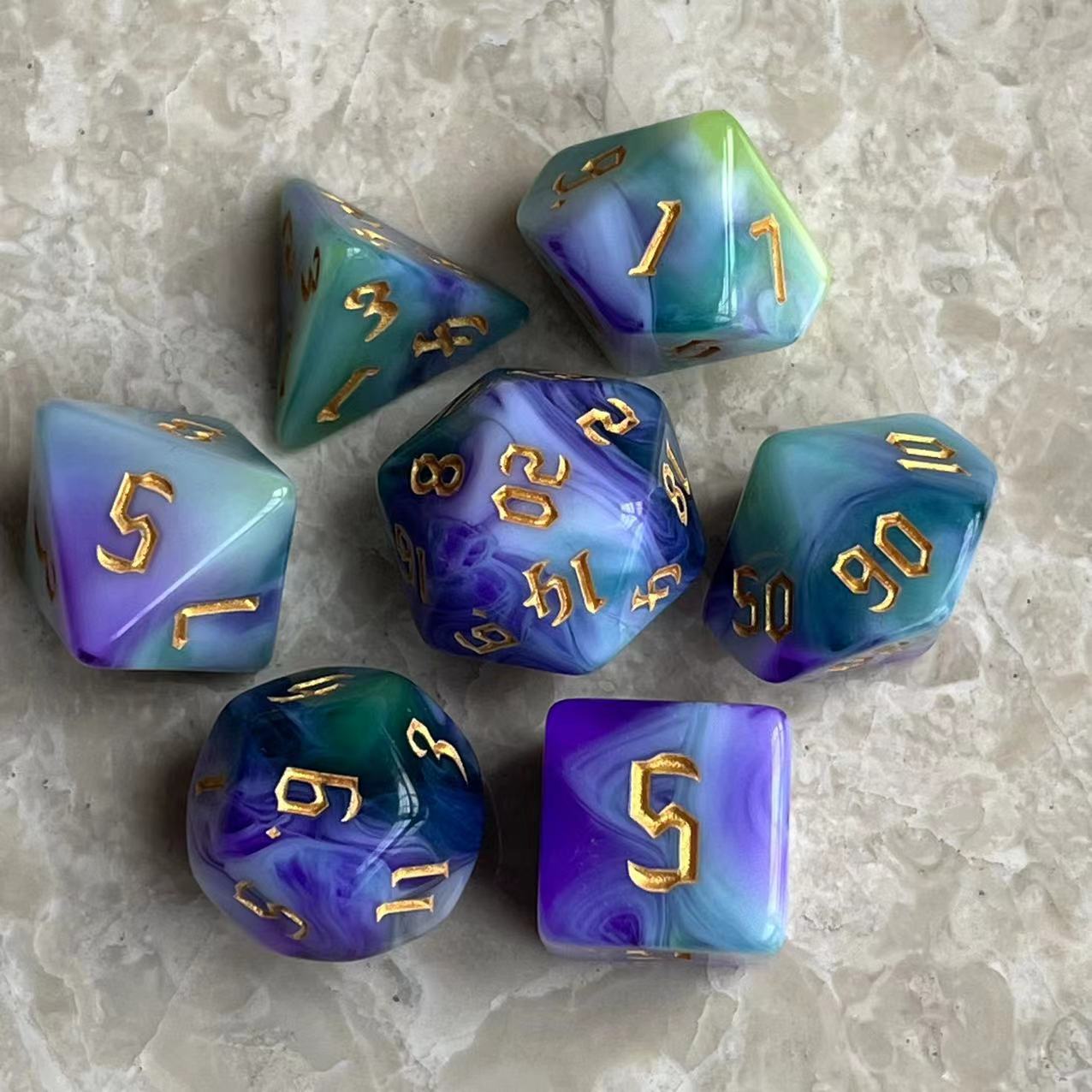 Nuevo traje de dados digitales de múltiples lados de cuatro colores corriendo grupo juego accesorios periféricos dados DND PRTG siete tabletas/Set