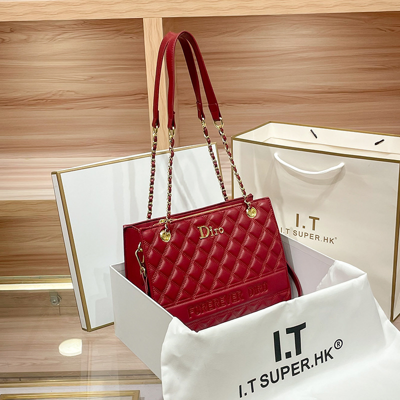 Hong Kong Counter Genuine Leather Large Capacity Commuter Tote Bag For Women 2026 New Arrival Luxury Chain Shoulder And Crossbody Bag - Thumbnail 3