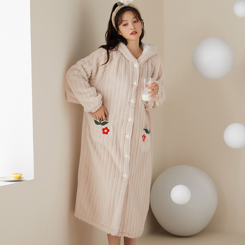Nightgown Image 5