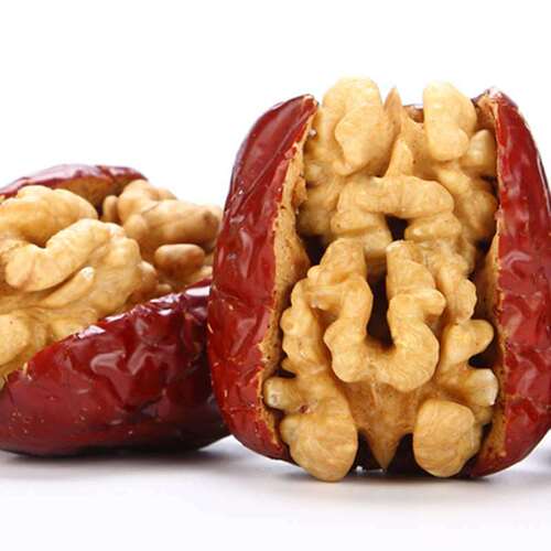 Wholesale Xinjiang jujube with walnut kernels, 500g independent packaging snack, Hetian jujube with walnut kernels