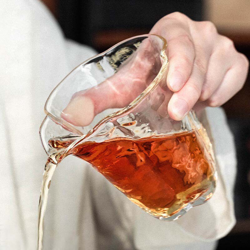 Begonia ice crystal fair cup tea dispenser Tea Sea kung fu tea set heat-resistant glass handmade Japanese simple hammer pattern male Cup