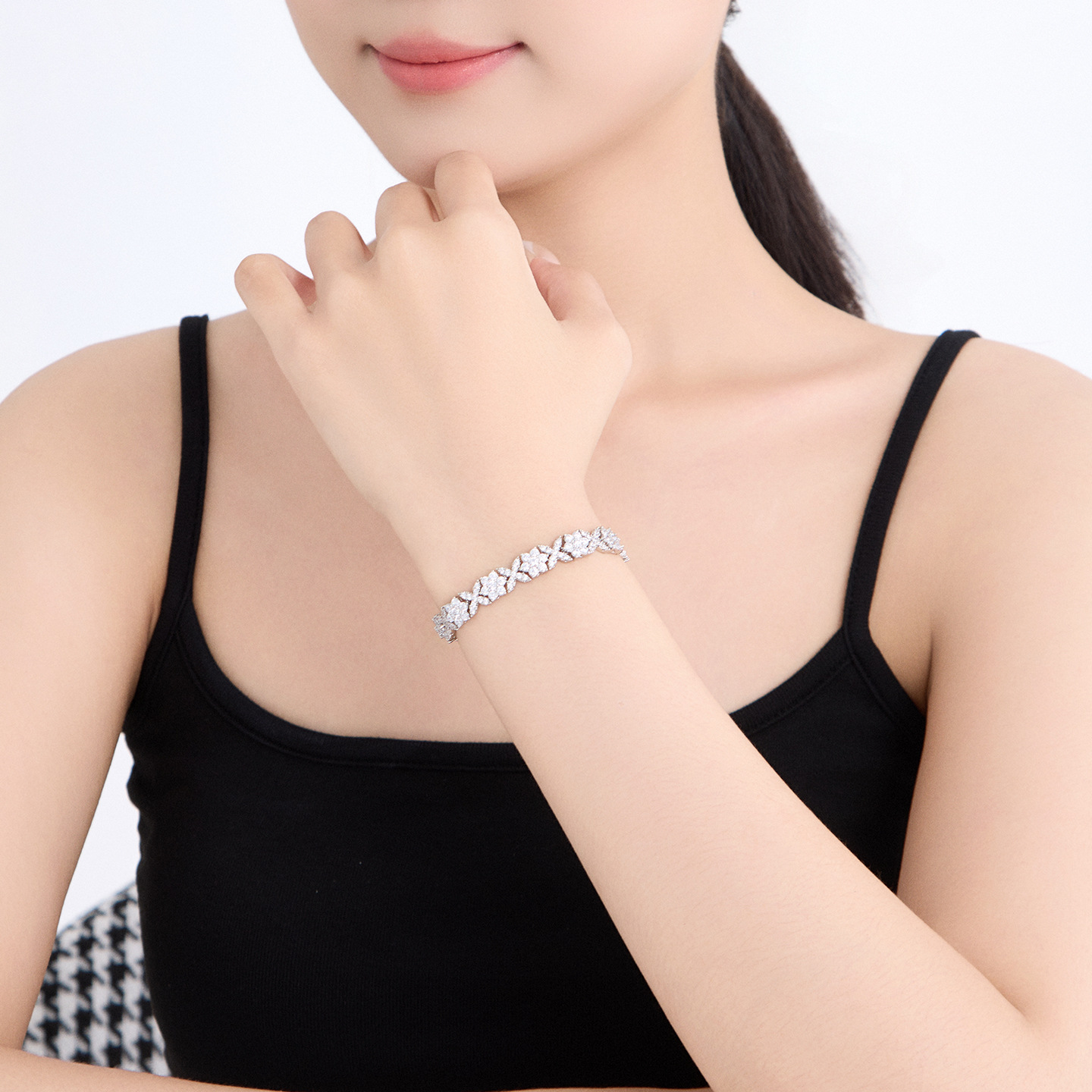 Pulsera de Gemas Sintéticas para Mujer de Aleación de Cobre, Galvanizada, Diseño de Flores, para Fiestas